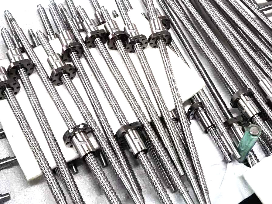 SCNH系列精密研磨級(jí)滾珠絲杠